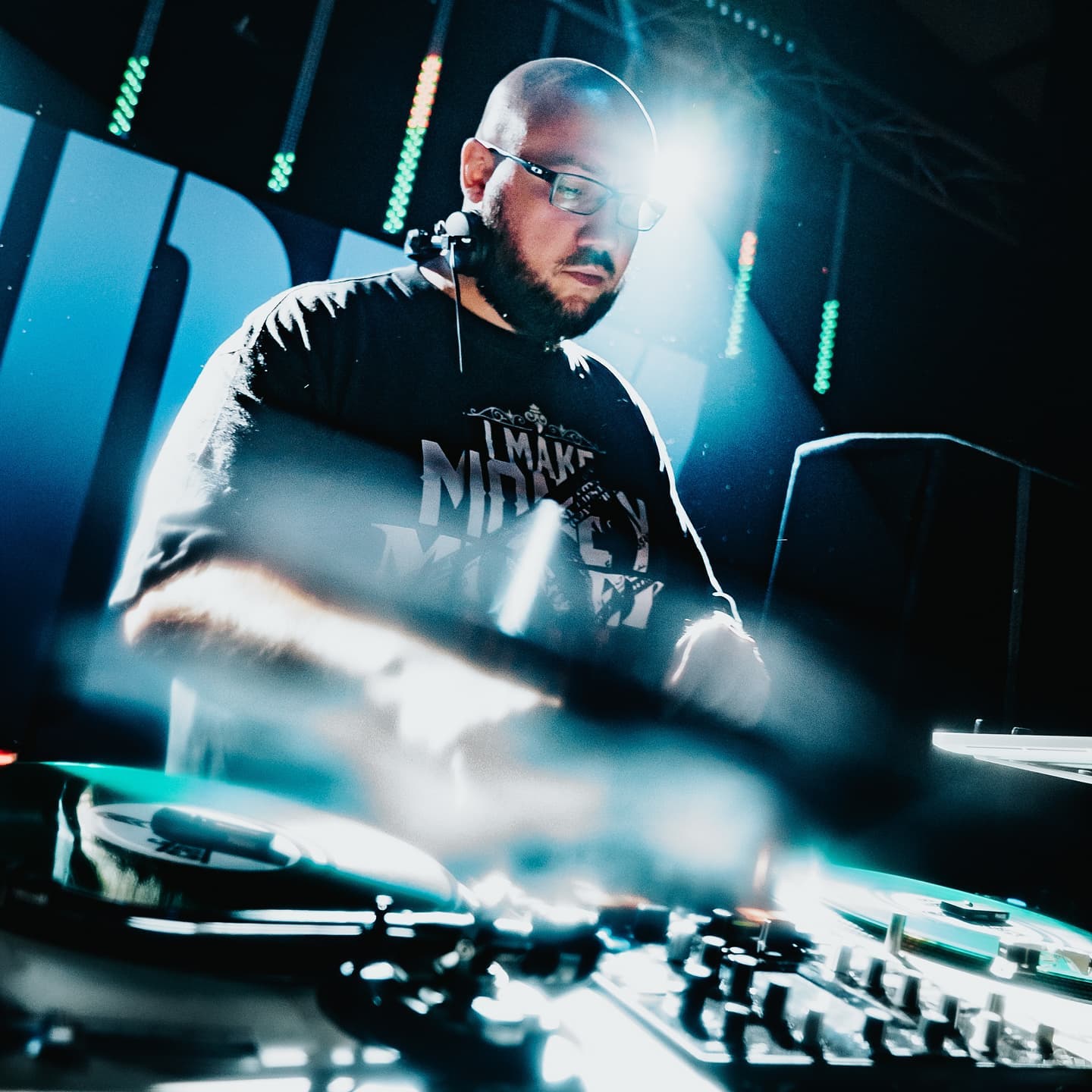 DJ True trifft auf DJ Hard2Def – Gast im PELI ONE Vibemix